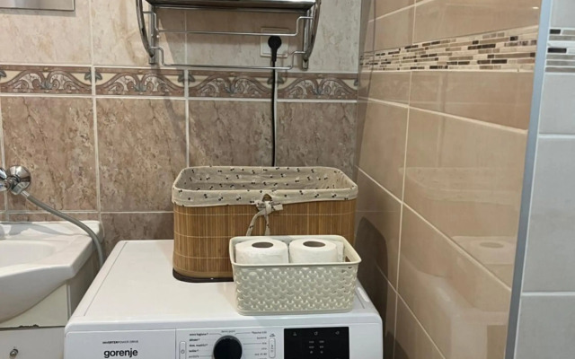 Priestranný dom v tichej časti mesta Levice.