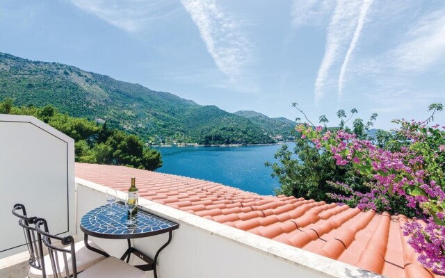 Beautiful Home in Zaton Mali With Wifi and 3 Bedrooms