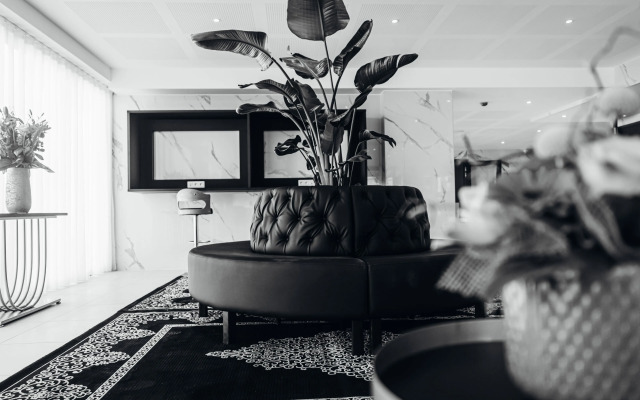 Hôtel Barracuda & Spa, Centre Port, pieds dans l'eau, vue mer