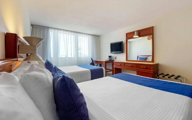 Hotel Hostal de Cortes