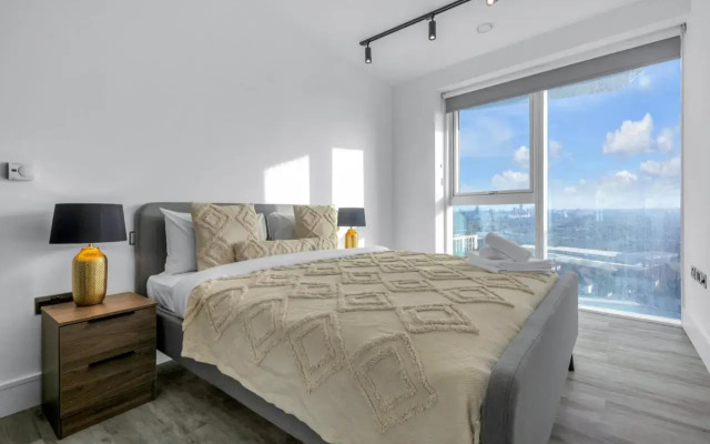 Modern Serviced Apartments near Ealing by MySquar
