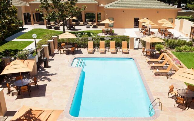 Courtyard by Marriott Sacramento Airport Natomas