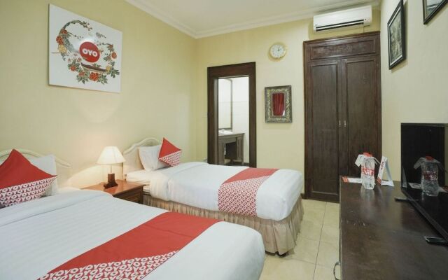 OYO 804 Ndalem Maharani Guest House