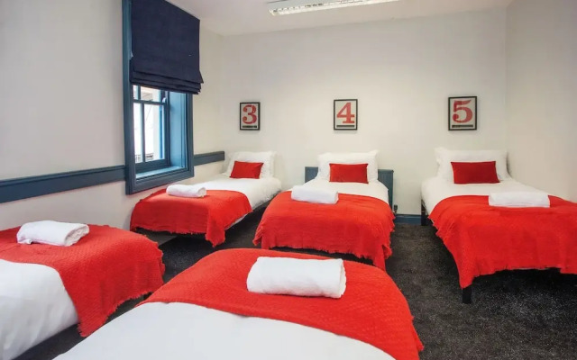 higgihaus 107 Sleeps 4  Monday - Friday