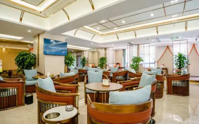 Chengdu French Theme Gold Palace