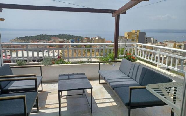 Apartments Kurilj