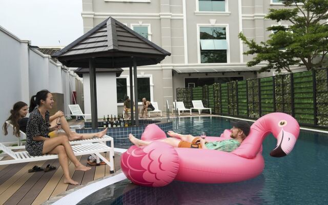 Urbanite Hotel