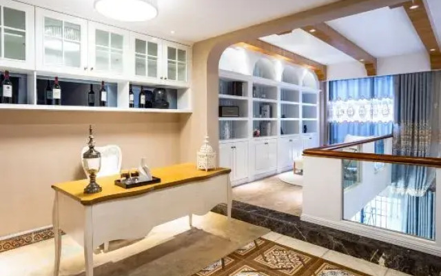 Azure · Xiaozhu Homestay (Dali Mansion Airport Branch)