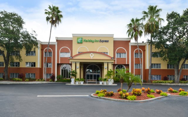 Holiday Inn Express Clearwater East - Icot Center, an IHG Hotel