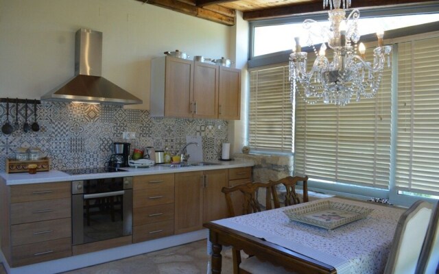 Alekos Beach Houses - Natura Verde