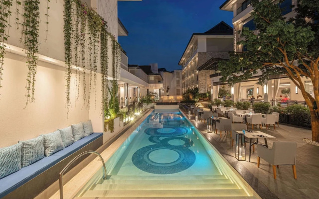 Kwetu Nairobi, Curio Collection by Hilton
