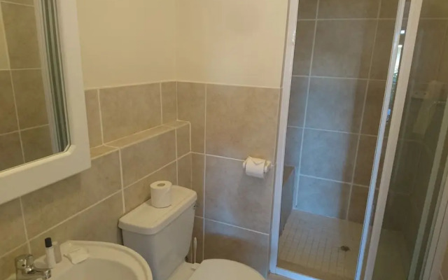 Nottingham Square by CTHA