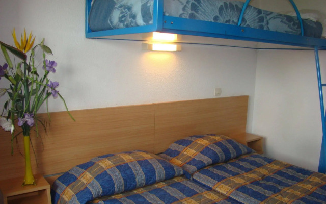 The Originals Access, Hôtel les Iris