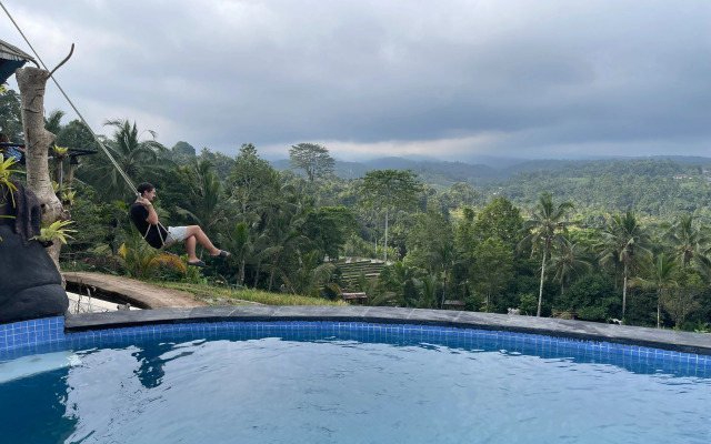 KTS - Kubu Tepi Sawah