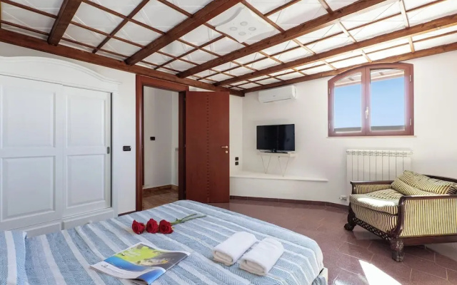 Tenuta San Cassiano with garden and pool