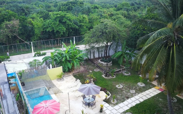 Yellow Submarine Sea View