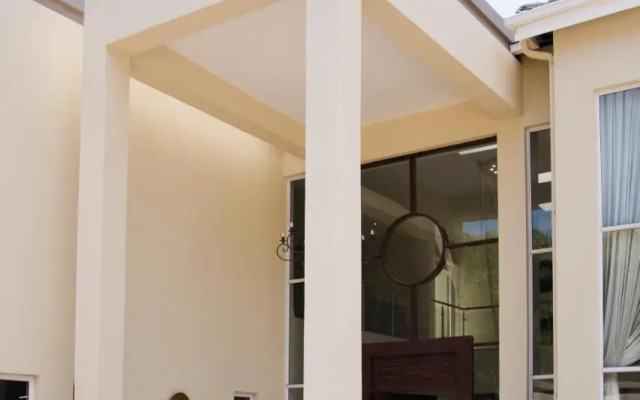 The Houghton Villa