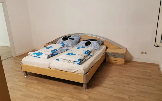 Nice Flat near Town Center & Wöhrder See