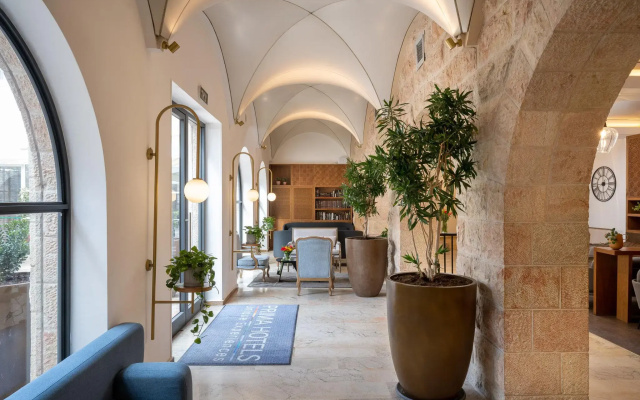 Prima Palace