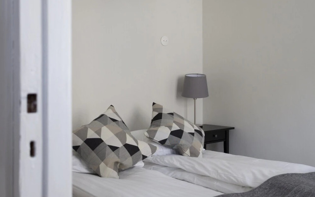 Cozy 1BR apartment with great location
