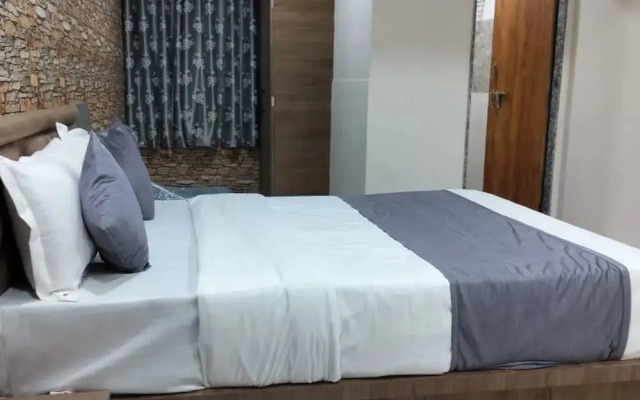Goroomgo NR Nayan Residency Ahmedabad