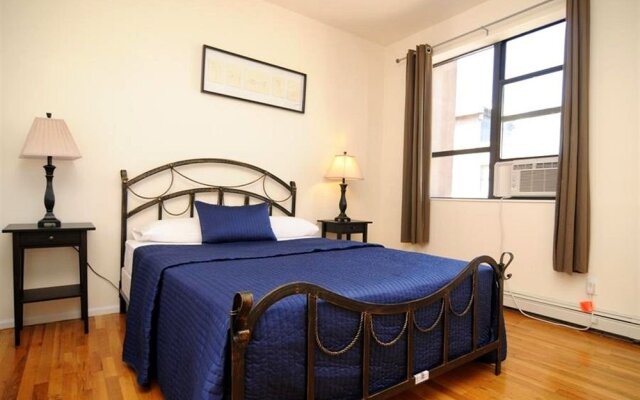 Brooklyn Deluxe Suite Apartments