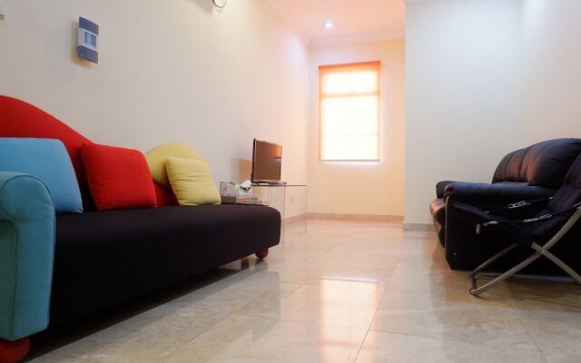 Homey The Bellezza Apartment