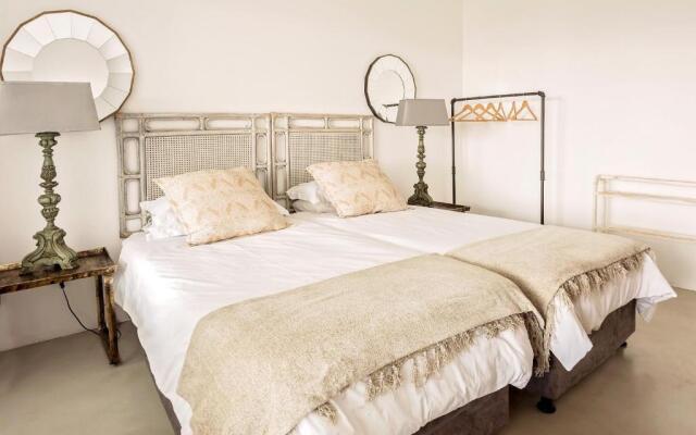 B'Lenghi Beach House