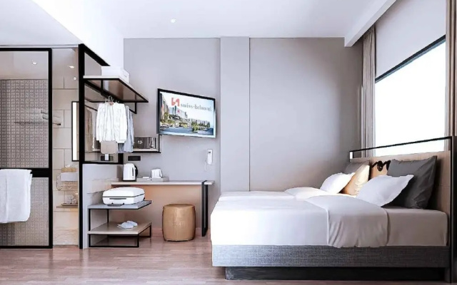 Swiss-Belexpress K Square Batam – Guest Rooms – Batam