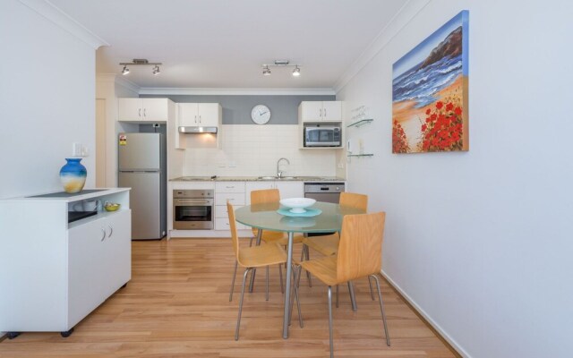 Beach Club 18 - Nelson Bay