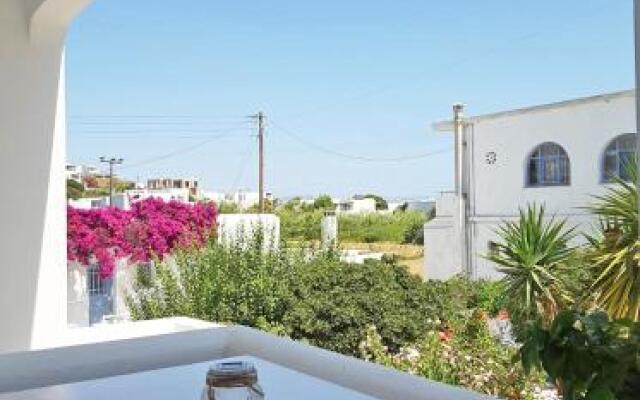 Yiannis Studios