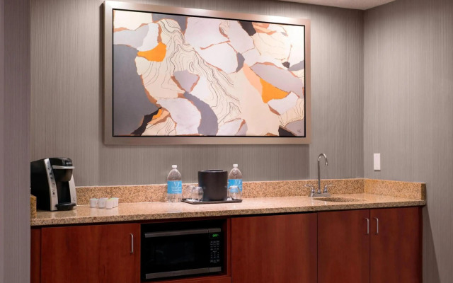 Courtyard by Marriott Denver Airport