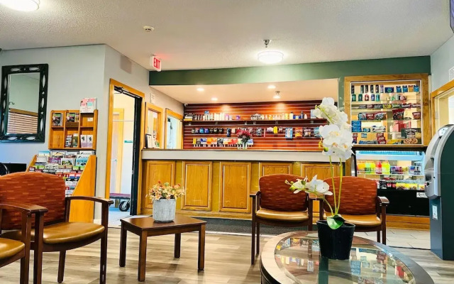 The Best Inn & Suites