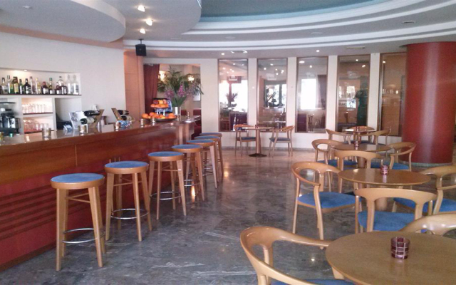 Astron Hotel