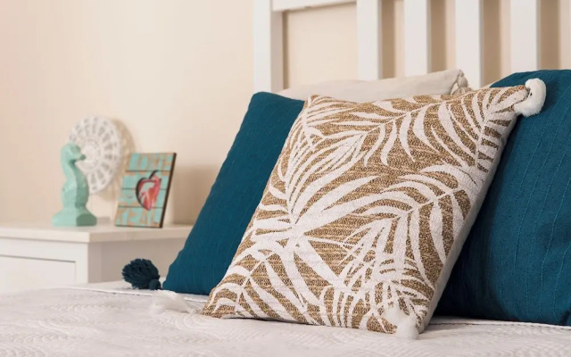 Amelia Villa Collection