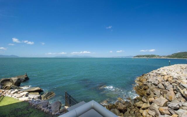 1 Bright Point Apartment 5101