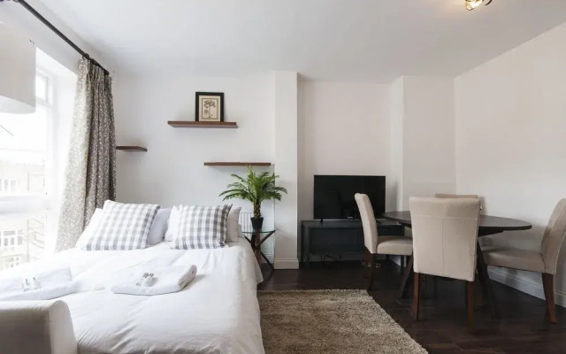 The Kensington Fielding House