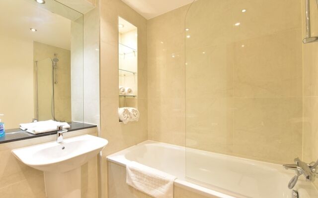 Emerald House Apartments East Croydon