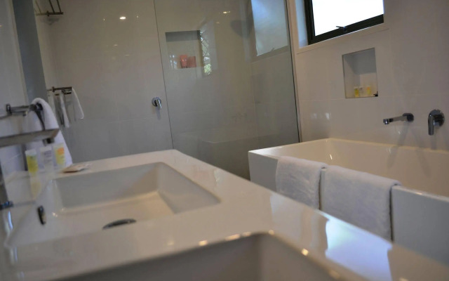 The Retreat Beach Houses