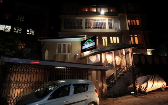 Hotel Shumbuk Homes & Serviced Apartment