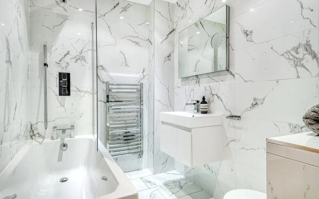 The King of Spades - by Out of Office Lifestyle