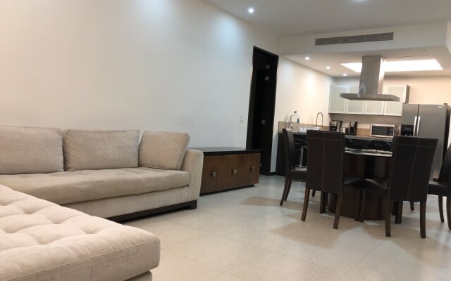 Peninsula Cancun Beachfront