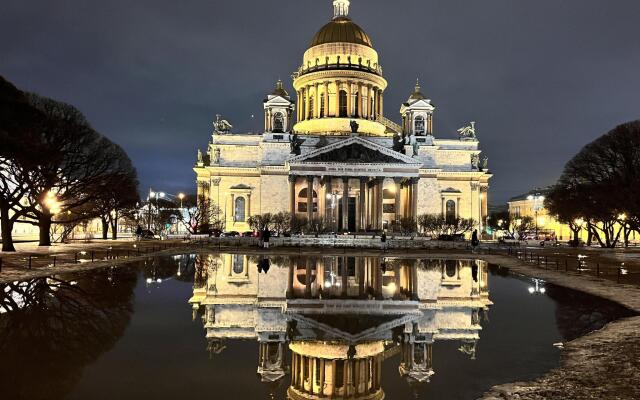 Апартаменты на улице Большая Морская 33