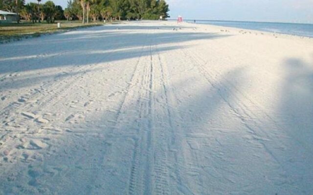 Sabal Palms Inn
