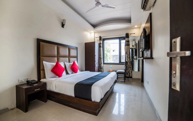 Hotel Jeyan Inn by OYO Rooms