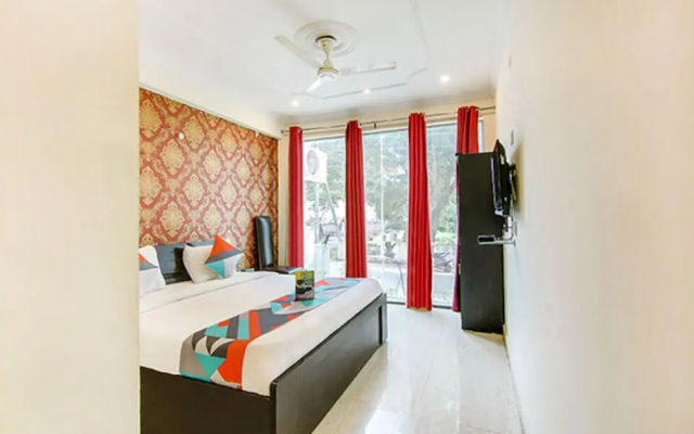 FabExpress Alacia Inn