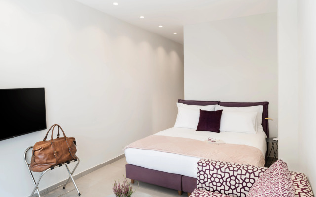 Thess Residences