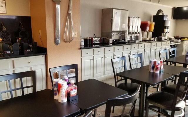 Family Garden Inn & Suites