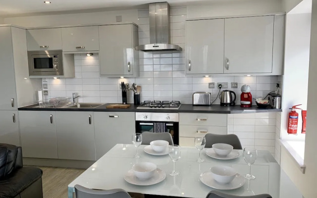 Clyde Waterfront Apartments