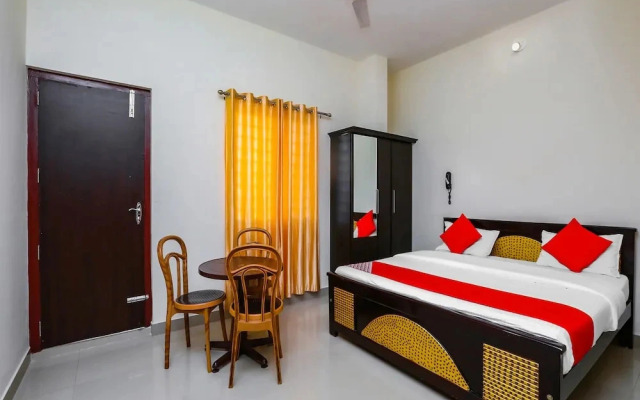 Lamiya Plaza by OYO Rooms